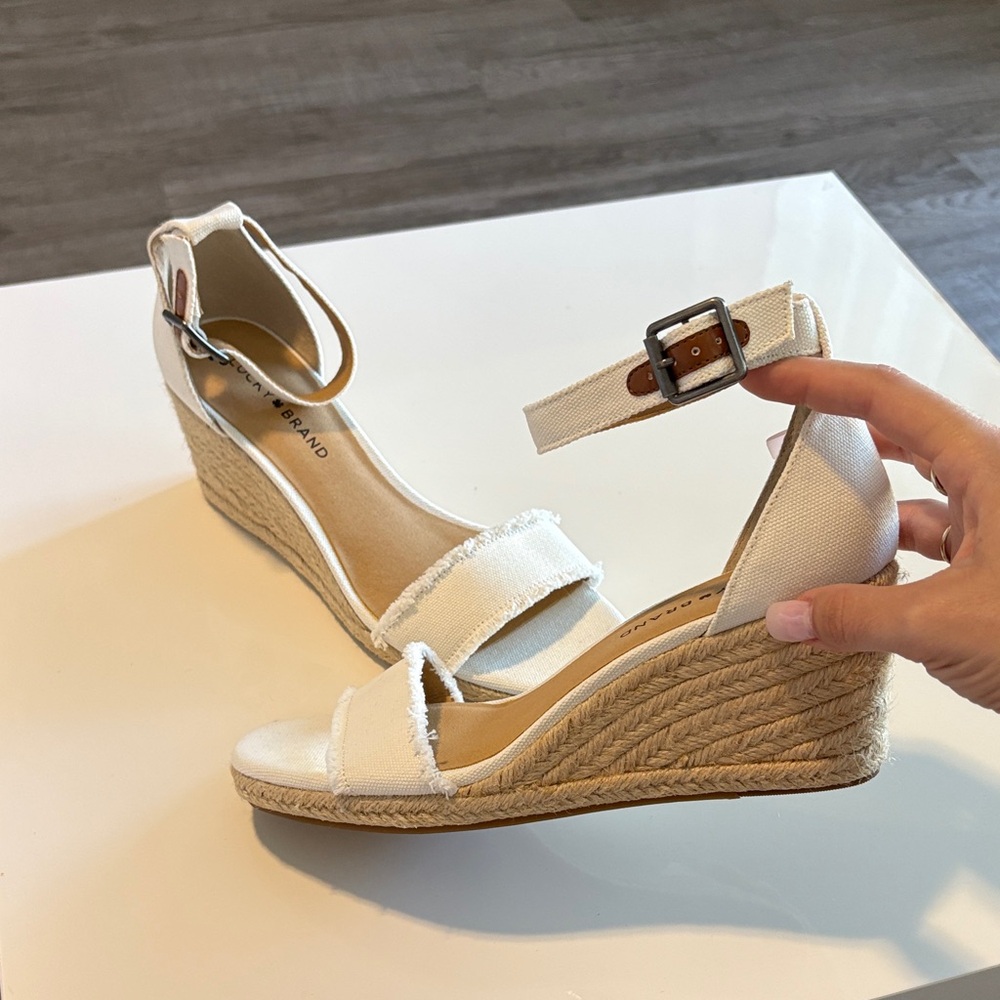 Lucky Brand Cream Espadrille Wedge Sandals